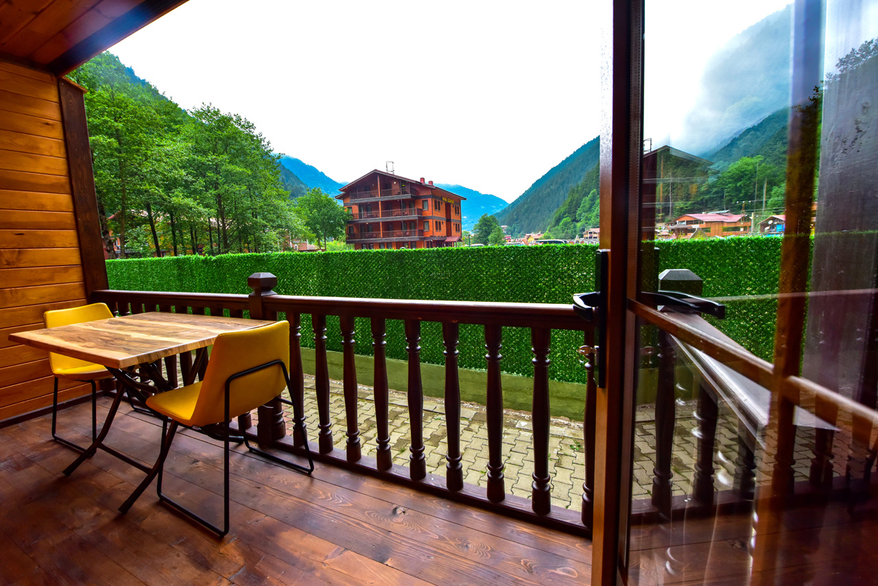 Hirande otel uzungöl 